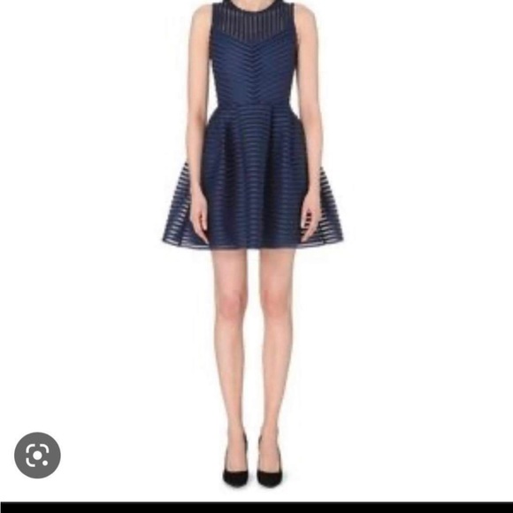 Mage dress size 1 - Picture 4 of 4